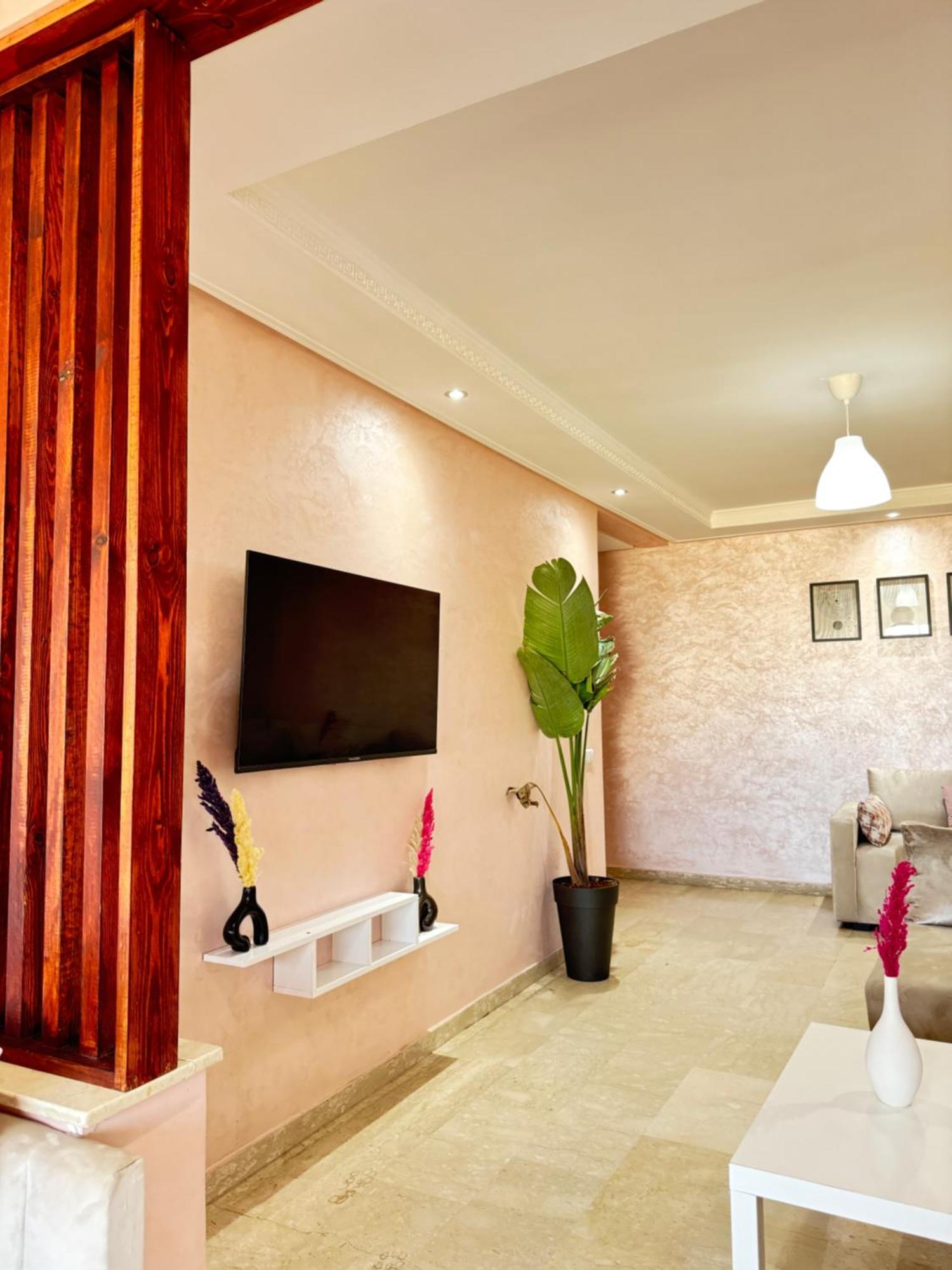 Suitouiss - Agdal 2 - A 2 Minutes De La Gare De Train Tgv Apartment