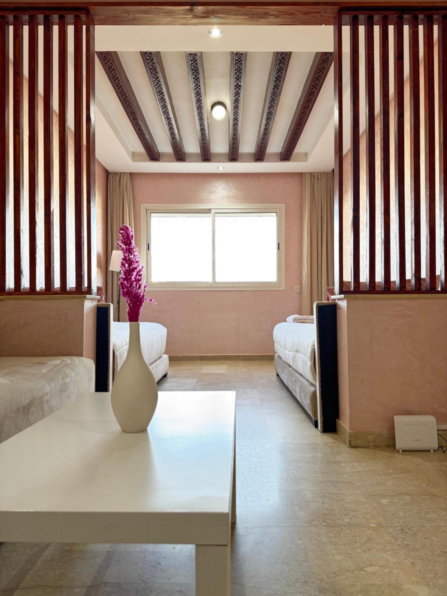 Suitouiss - Agdal 2 - A 2 Minutes De La Gare De Train Tgv Apartment